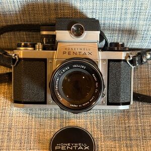 Pentax SV Super-Takumar 55mm Film Camera